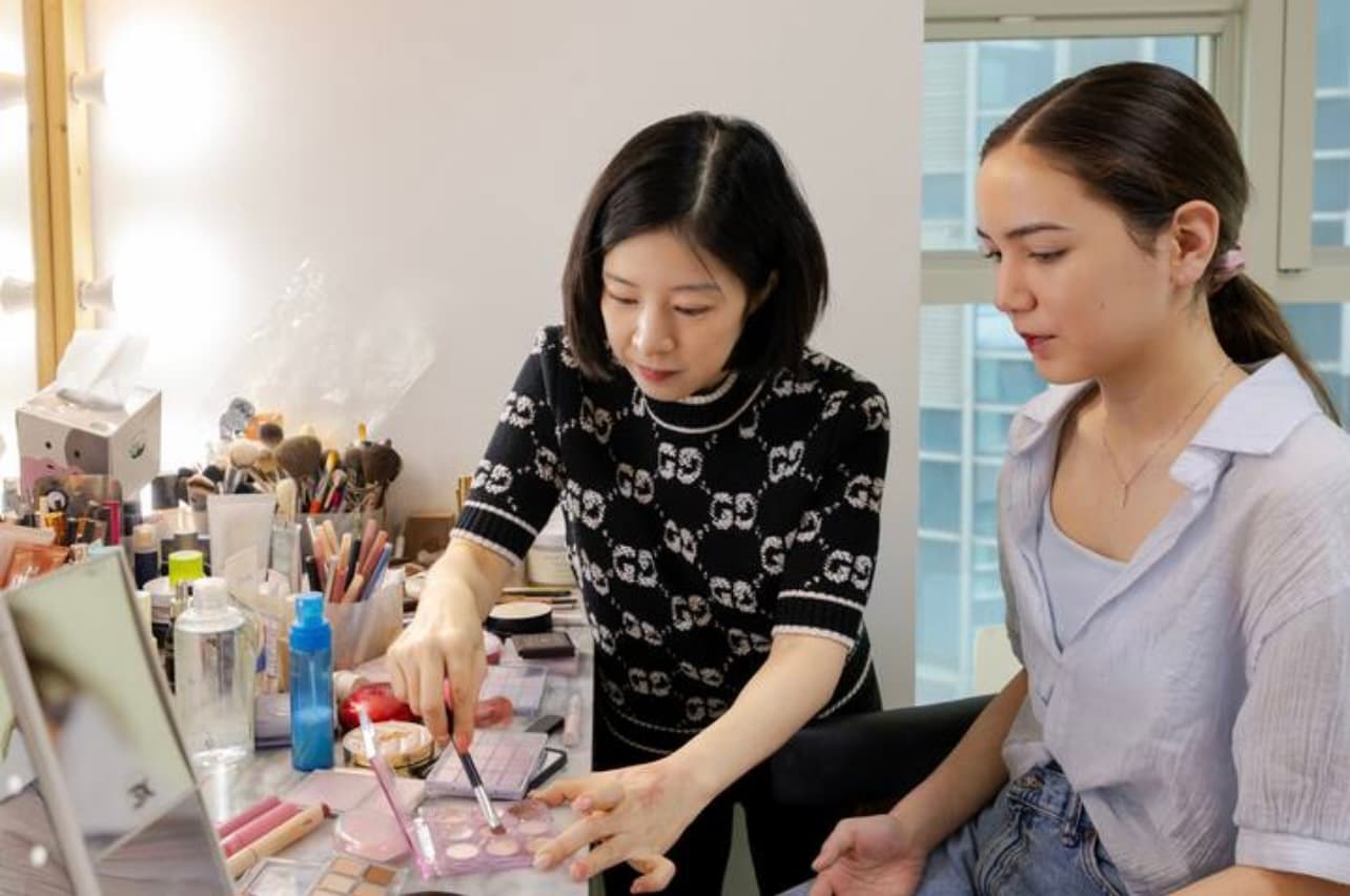 CYoung skincare class session 11 - hands-on K-Beauty education for skin barrier repair and sensitive skin care