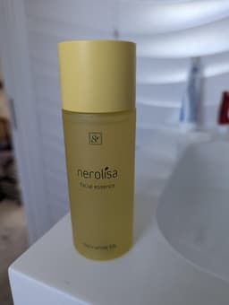 Si SI NEROLISA FACIAL ESSENCE — photo from Noodles88's review