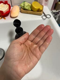 YUTHMENU Italian 25y Balsamic De-Puffing Toner — photo from Anne's review