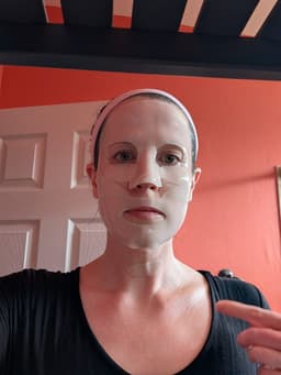 KIERA Vitalizing Hydrogel Collagen Mask — photo from Sarah's review