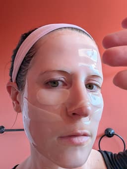 KIERA Vitalizing Hydrogel Collagen Mask — photo from Sarah's review