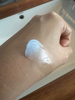WOLLYO Azulene Blue Cleansing Balm 100ml — photo from Yvette's review