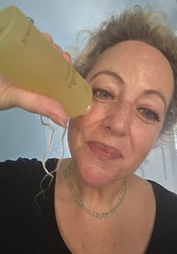 Si SI NEROLISA FACIAL ESSENCE — photo from Tally's review