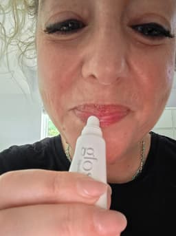 gloshell gloshell Squalane Melt Lip Balm — photo from Tally's review