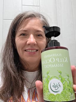 Hairmind Hairmind Kelp Shampoo — photo from Gabrielle's review
