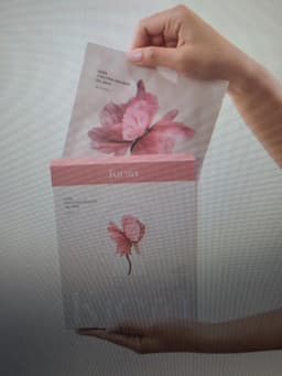KIERA Vitalizing Hydrogel Collagen Mask — photo from Gabrielle's review