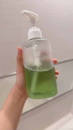 WOLLYO Tea Tree Green Body Wash 500ml — photo from Jamie's review